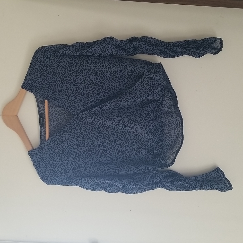 Blue top